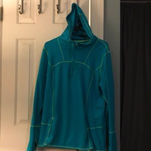 Long sleeve jogging shirt